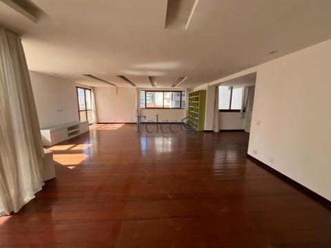 Lindo duplex para locação no Barramares, todo reformado.