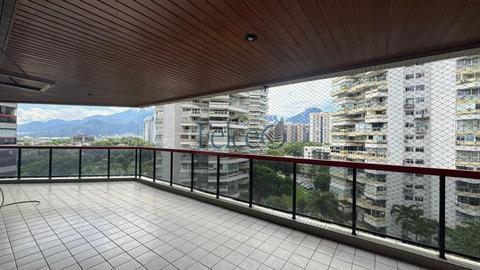 Apartamento magnífico com 129 m² - 3 suítes e sol da manhã.