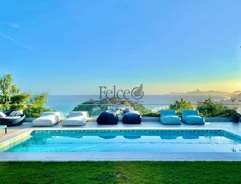 Maravilhosa casa no Joá!